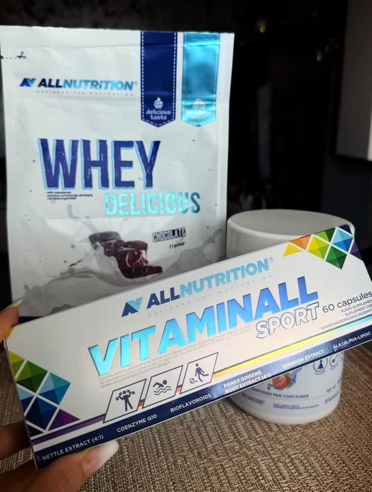 Marina Ruck alături de suplimentele All Nutrition